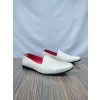 Men Shoe in White with Red lining