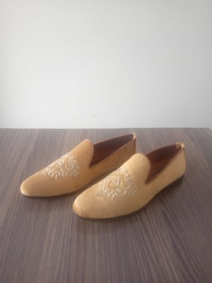 handmade shoe in Gold with Gold handwork