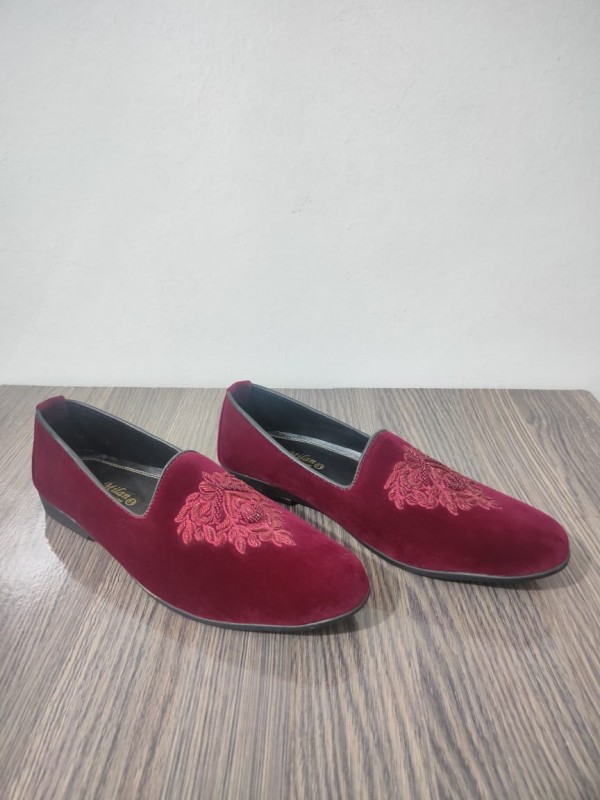 Buy Maroon Color Toe Shaped Fashionable Ladies Shoes from Ofuronto -  Ofuronto.com